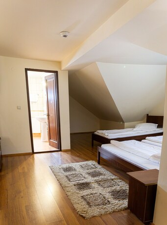 Imagen de la habitación del Hotel Arinul. Foto 9