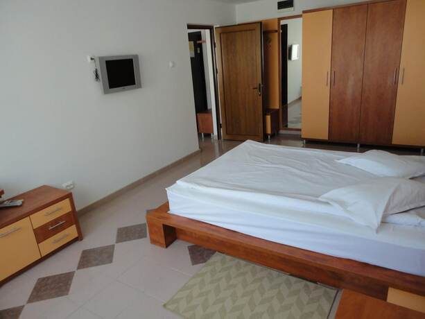 Imagen general del Hotel Arion, Constanta. Foto 14