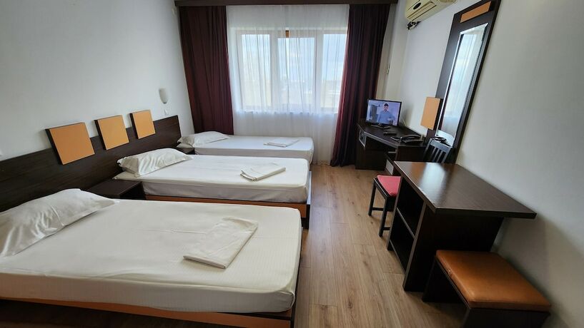 Imagen de la habitación del Hotel Arion, Constanta. Foto 25