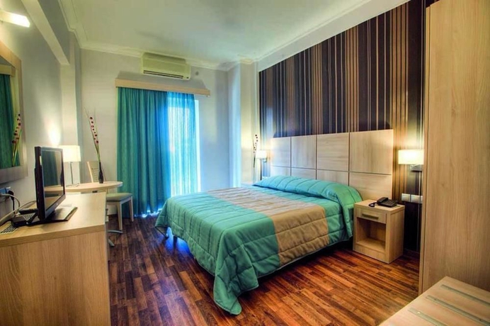 Imagen de la habitación del Hotel Arion Corfu. Foto 9