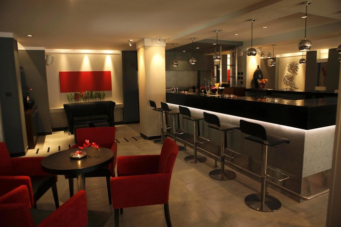 Imagen del bar/restaurante del Hotel Arion Corfu. Foto 5