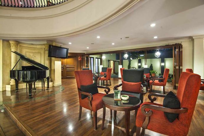 Imagen del bar/restaurante del Hotel Arion Swiss-belhotel Bandung - Chse Certified. Foto 2