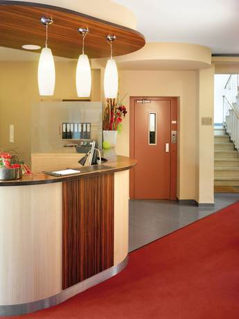 Imagen de los interiores del Hotel Arion Vienna Airport. Foto 7