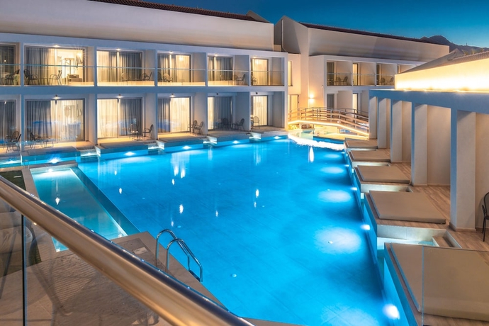 Imagen de la piscina del Hotel Ariongreen Riviera. Foto 14