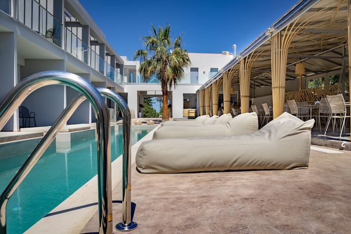 Imagen de los exteriores del Hotel Ariongreen Riviera. Foto 10