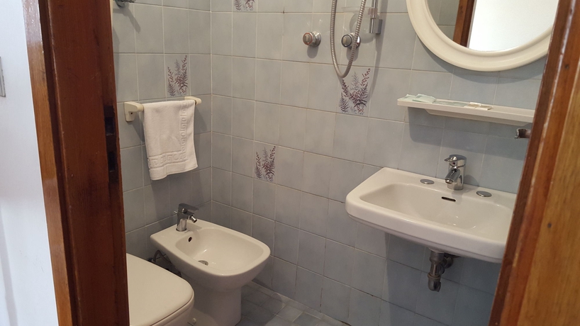 Imagen de la habitación del Hotel Ariosto, Rimini. Foto 3