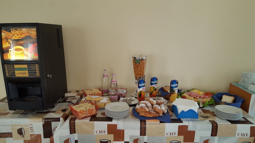 Imagen del bar/restaurante del Hotel Ariosto, Rimini. Foto 2