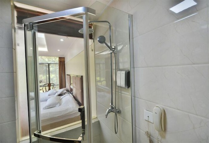 Imagen de la habitación del Hotel Arirang, Bwaise. Foto 10