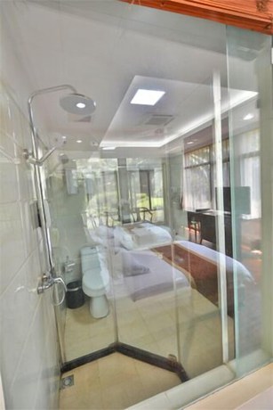 Imagen de la habitación del Hotel Arirang, Bwaise. Foto 16