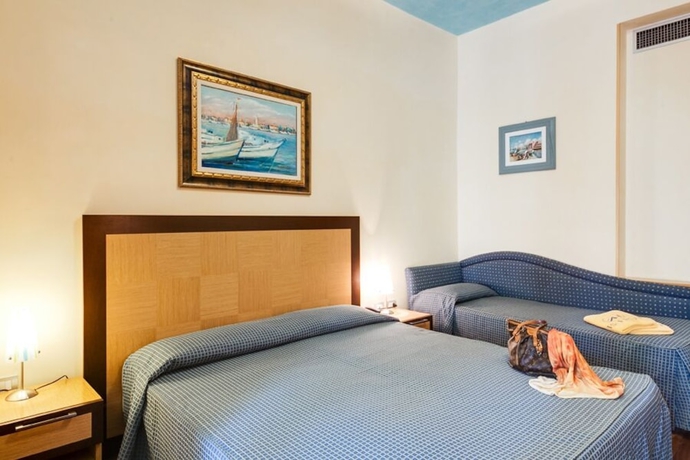 Imagen de la habitación del Hotel Aris, Bellaria-Igea Marina. Foto 9