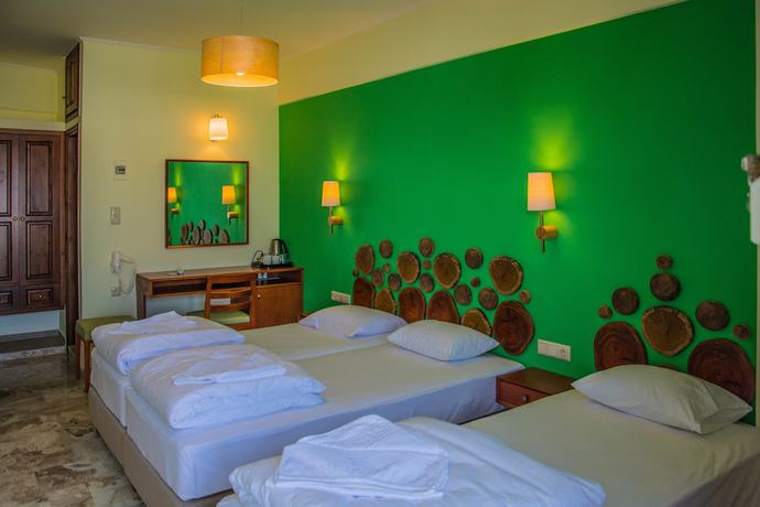 Imagen de la habitación del Hotel Aris. Foto 2