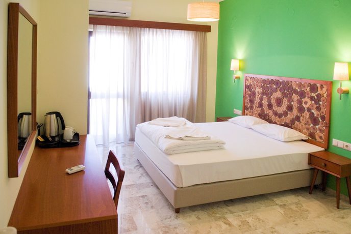 Imagen de la habitación del Hotel Aris. Foto 5