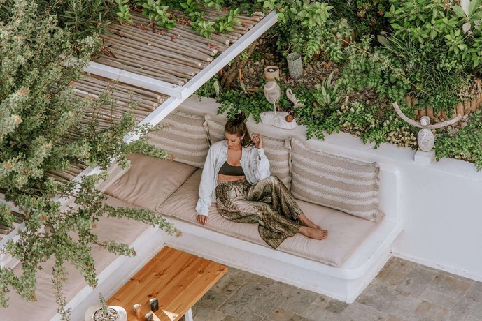 Imagen de los interiores del Hotel Aris. Foto 17