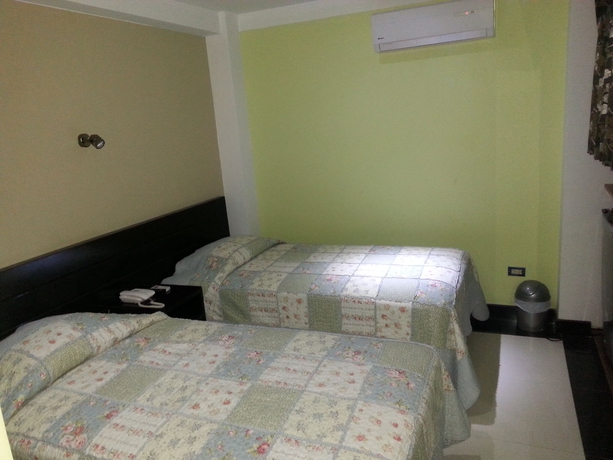 Imagen de la habitación del Hotel Ari's Iii. Foto 5