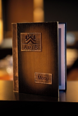 Imagen del bar/restaurante del Hotel Aris KOP Kopaonik. Foto 3