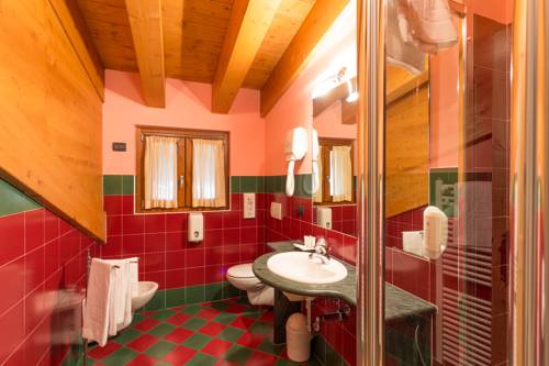 Imagen de la habitación del Hotel Arisch. Foto 4