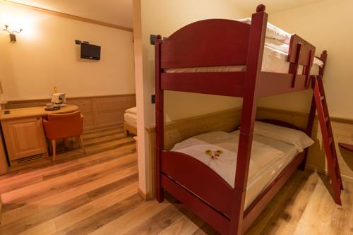 Imagen de la habitación del Hotel Arisch. Foto 6