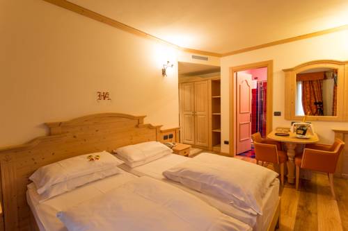 Imagen de la habitación del Hotel Arisch. Foto 7