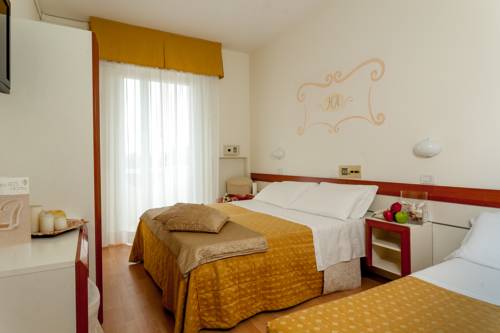 Imagen de la habitación del Hotel Aristeo. Foto 3