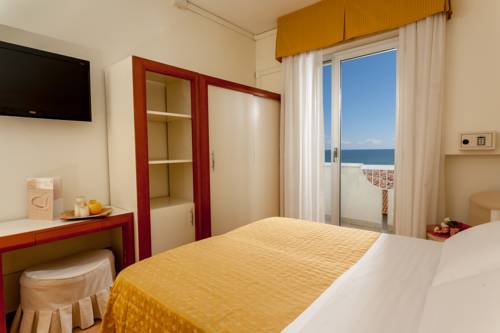 Imagen de la habitación del Hotel Aristeo. Foto 6