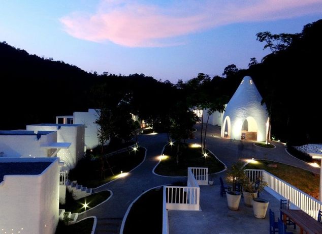 Imagen de los exteriores del Hotel Aristo Chic Resort And Farm. Foto 14