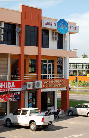 Imagen de los interiores del Hotel Aristo, Kota Kinabalu. Foto 12