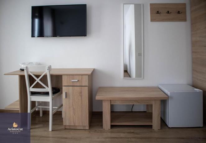 Imagen de la habitación del Hotel AristoCat Hotels Rasnov. Foto 3