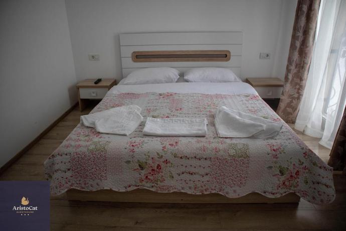 Imagen de la habitación del Hotel AristoCat Hotels Rasnov. Foto 4