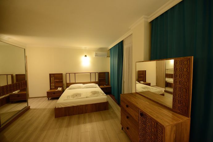 Imagen de la habitación del Hotel Aristocrat Batumi. Foto 5