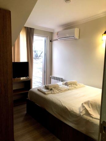 Imagen de la habitación del Hotel Aristocrat Batumi. Foto 6
