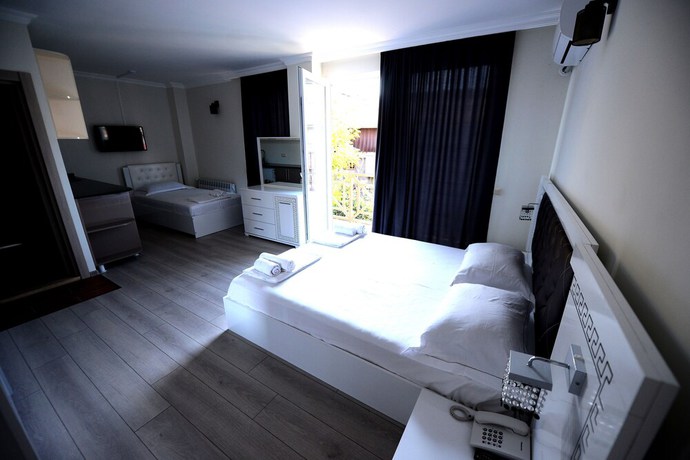 Imagen de la habitación del Hotel Aristocrat Batumi. Foto 11