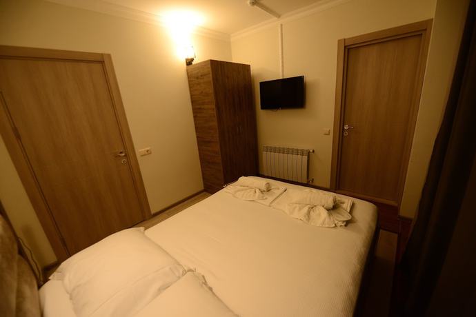 Imagen de la habitación del Hotel Aristocrat Batumi. Foto 14