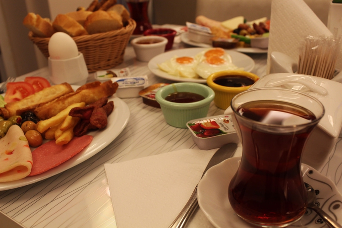Imagen del bar/restaurante del Hotel Aristocrat, Estambul. Foto 1