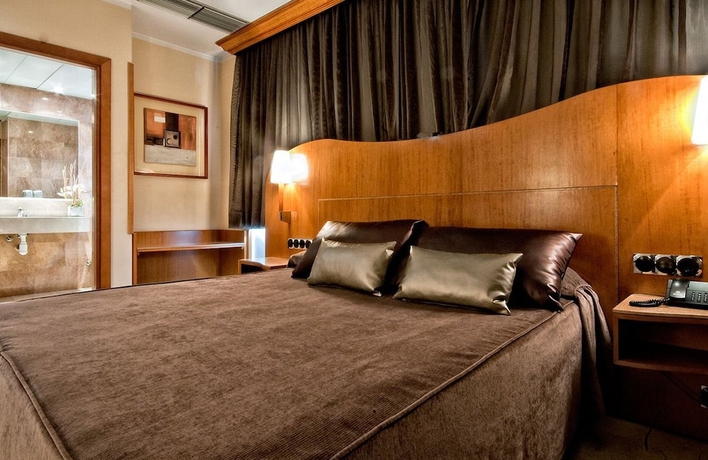 Imagen de la habitación del Hotel Aristol. Foto 5