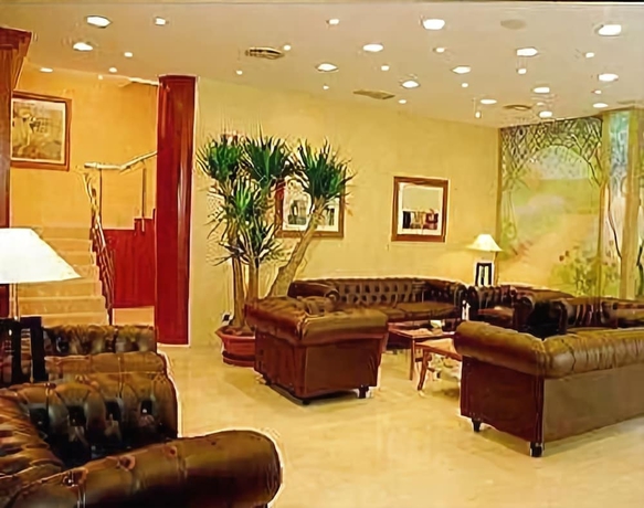 Imagen de los interiores del Hotel Aristol. Foto 9