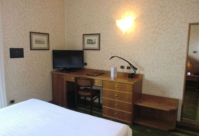 Imagen general del Hotel Ariston, Acqui Terme. Foto 4