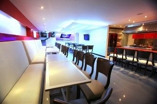 Imagen del bar/restaurante del Hotel Ariston Aw. Foto 2