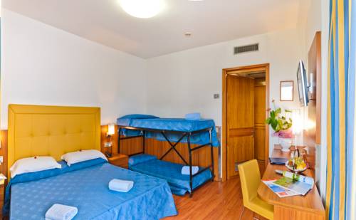 Imagen de la habitación del Hotel Ariston, Bibione. Foto 5
