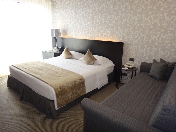 Imagen de la habitación del Hotel Ariston, Cantalupo. Foto 8