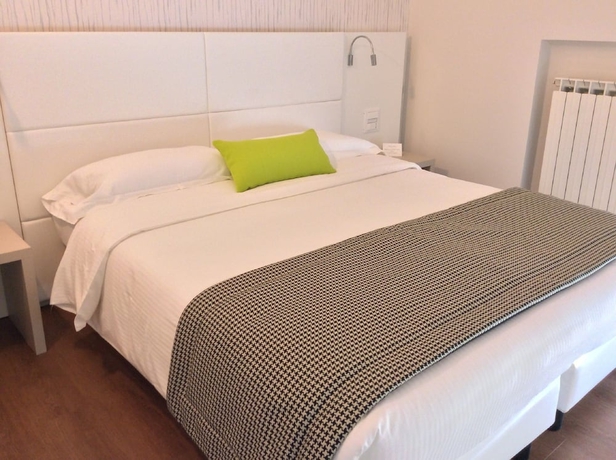 Imagen de la habitación del Hotel Ariston, Cantalupo. Foto 11