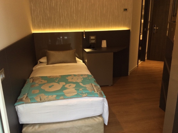 Imagen de la habitación del Hotel Ariston, Cantalupo. Foto 12
