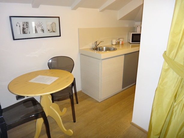 Imagen de la habitación del Hotel Ariston, Cantalupo. Foto 17