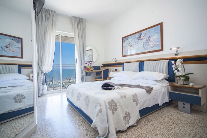 Imagen de la habitación del Hotel Ariston, Caorle. Foto 10