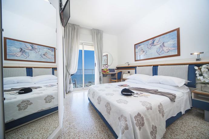 Imagen de la habitación del Hotel Ariston, Caorle. Foto 11