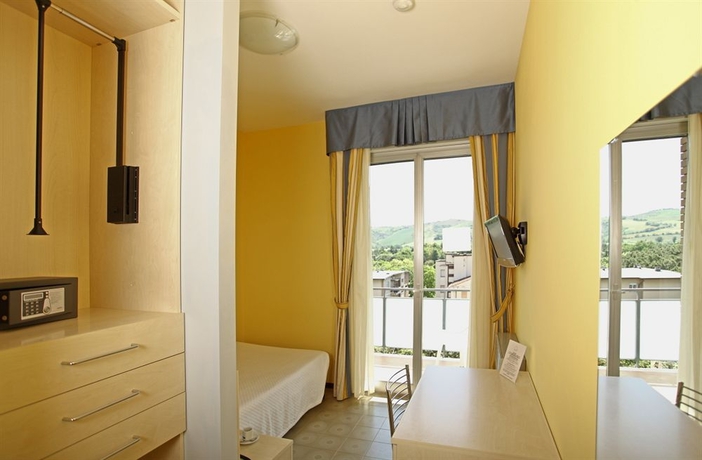 Imagen de la habitación del Hotel Ariston, Castrocaro Terme. Foto 8