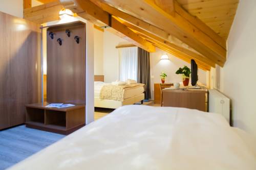 Imagen de la habitación del Hotel Ariston, Dimaro. Foto 8