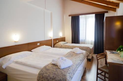 Imagen de la habitación del Hotel Ariston, Dimaro. Foto 9