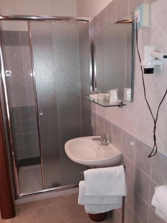 Imagen de la habitación del Hotel Ariston Imperial. Foto 9