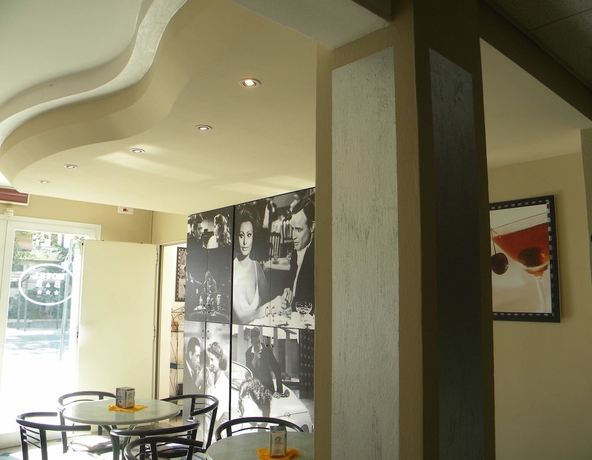 Imagen de los interiores del Hotel Ariston Imperial. Foto 18