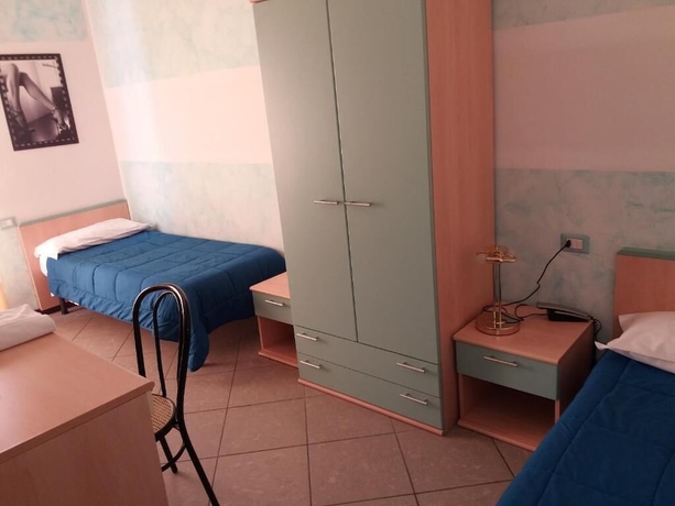Imagen de la habitación del Hotel Ariston Imperial. Foto 12